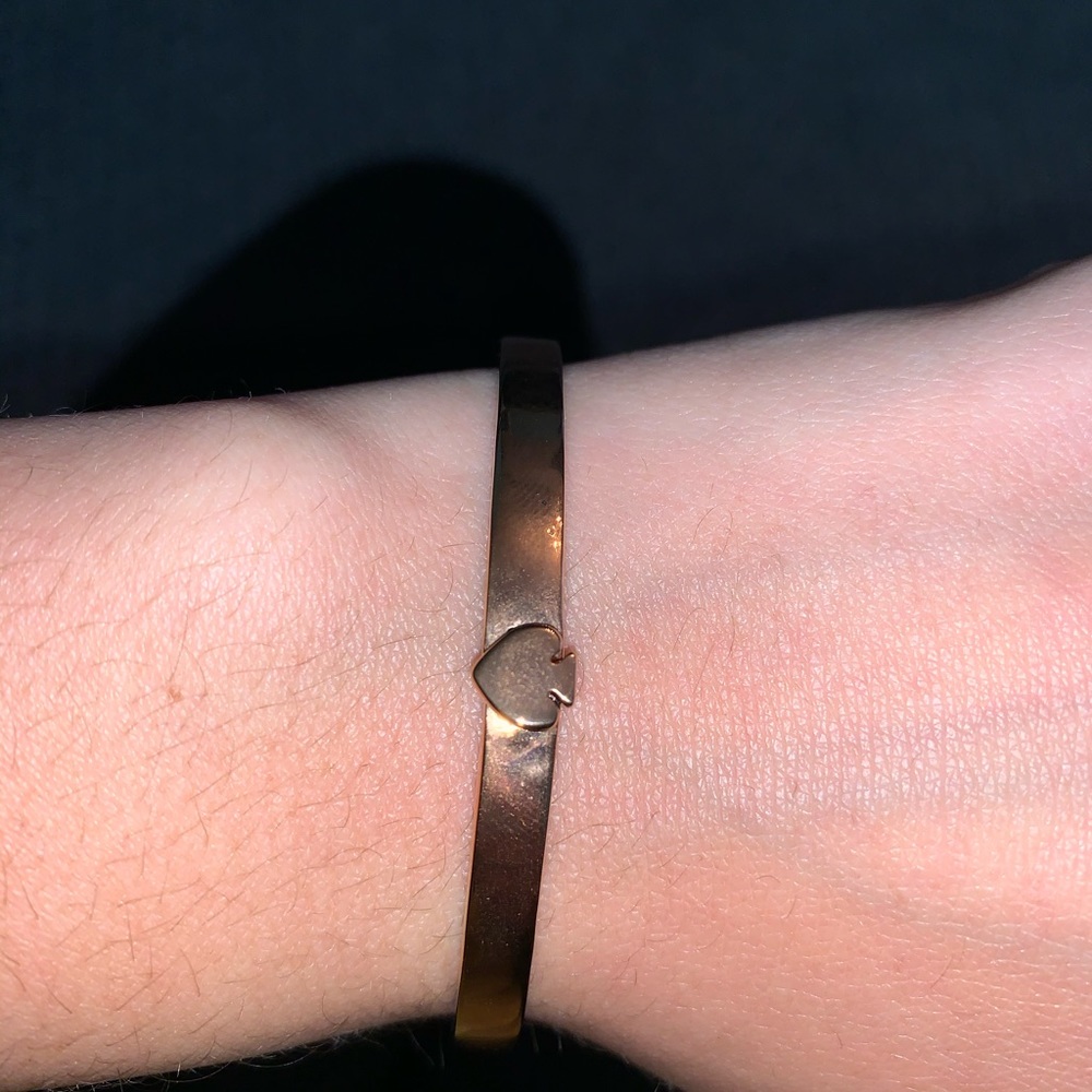 KATE SPADE gold heart thin metal button bangle - Picture 3 of 4